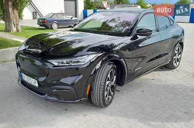 Внедорожник / Кроссовер Ford Mustang Mach-E 2022 в 
