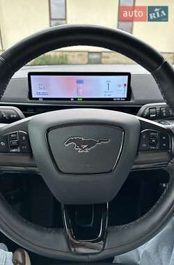 Внедорожник / Кроссовер Ford Mustang Mach-E 2021 в 