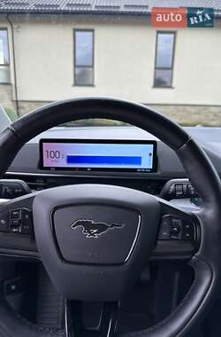 Внедорожник / Кроссовер Ford Mustang Mach-E 2021 в 