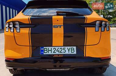Внедорожник / Кроссовер Ford Mustang Mach-E 2021 в 