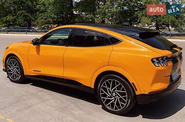 Внедорожник / Кроссовер Ford Mustang Mach-E 2021 в 