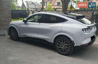 Внедорожник / Кроссовер Ford Mustang Mach-E 2022 в 