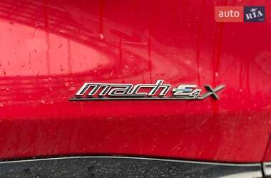 Внедорожник / Кроссовер Ford Mustang Mach-E 2021 в 