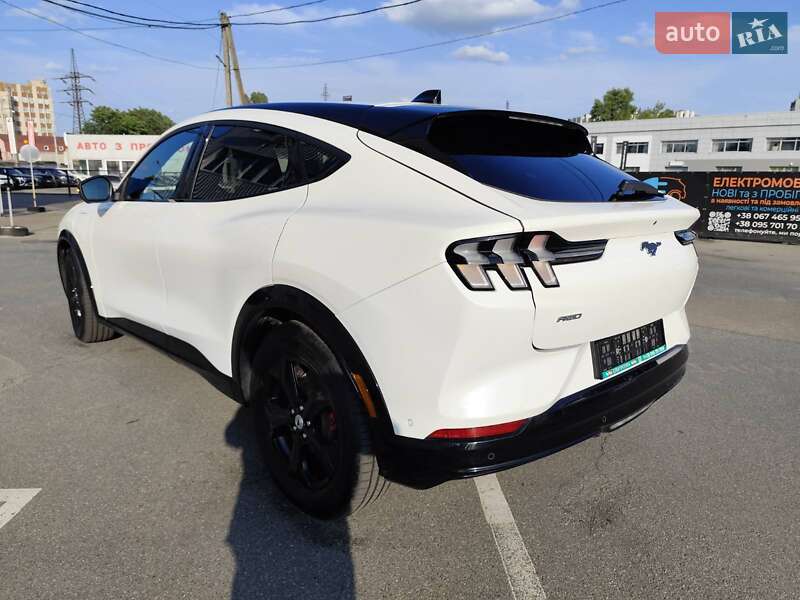 Позашляховик / Кросовер Ford Mustang Mach-E 2023 в Києві