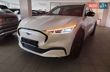 Внедорожник / Кроссовер Ford Mustang Mach-E 2023 в 