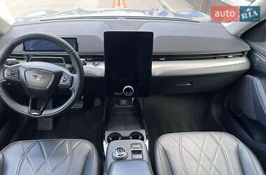 Внедорожник / Кроссовер Ford Mustang Mach-E 2022 в 