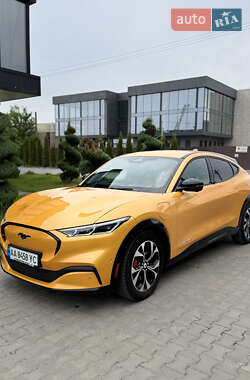 Внедорожник / Кроссовер Ford Mustang Mach-E 2022 в 