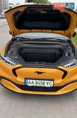 Внедорожник / Кроссовер Ford Mustang Mach-E 2022 в 
