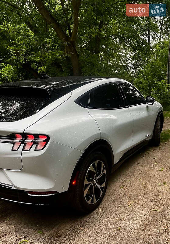 Позашляховик / Кросовер Ford Mustang Mach-E 2023 в Сумах