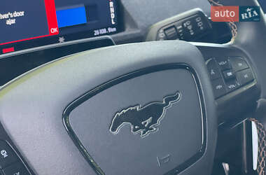 Позашляховик / Кросовер Ford Mustang Mach-E 2022 в 
