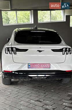 Внедорожник / Кроссовер Ford Mustang Mach-E 2021 в 