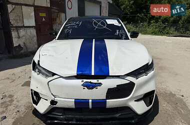 Позашляховик / Кросовер Ford Mustang Mach-E 2023 в 