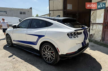 Позашляховик / Кросовер Ford Mustang Mach-E 2023 в 