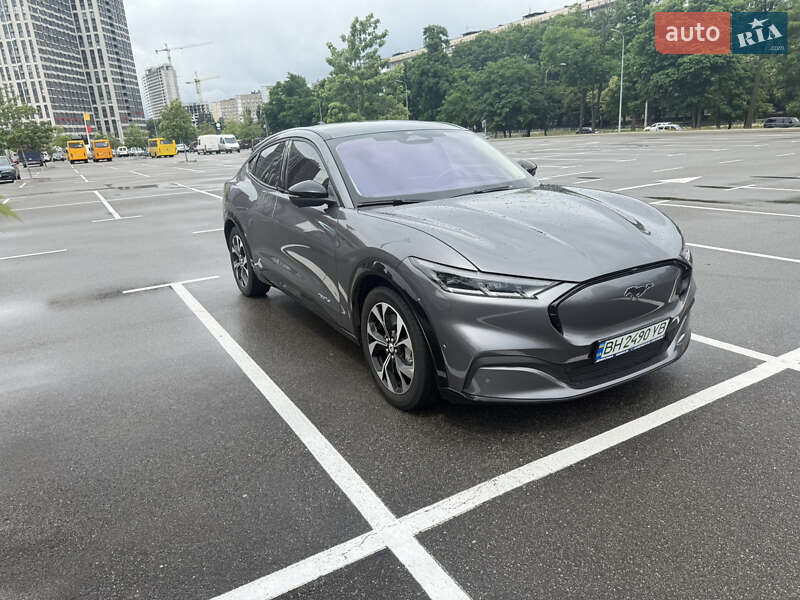 Позашляховик / Кросовер Ford Mustang Mach-E 2021 в Києві