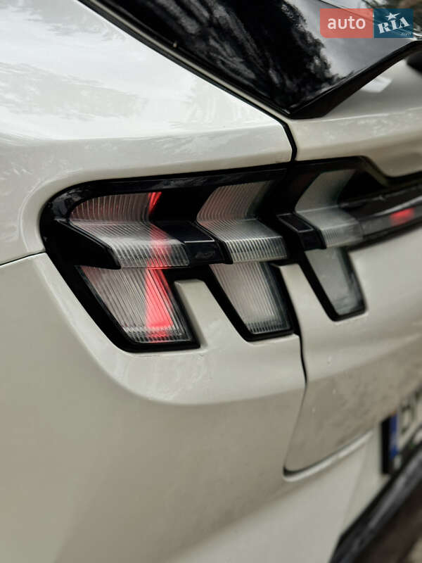 Позашляховик / Кросовер Ford Mustang Mach-E 2021 в Сумах