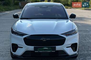 Позашляховик / Кросовер Ford Mustang Mach-E 2021 в 