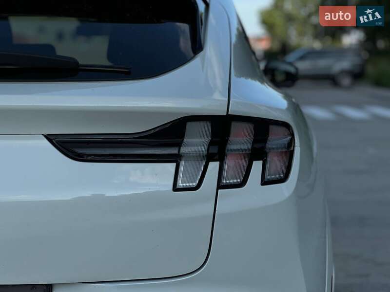 Внедорожник / Кроссовер Ford Mustang Mach-E 2021 в Киеве