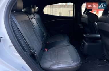 Позашляховик / Кросовер Ford Mustang Mach-E 2021 в 