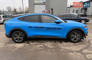 Позашляховик / Кросовер Ford Mustang Mach-E 2022 в 
