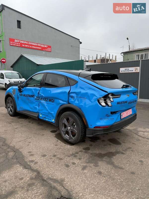 Позашляховик / Кросовер Ford Mustang Mach-E 2022 в Рівному