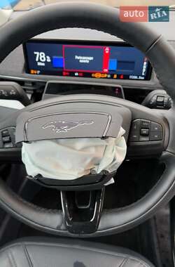 Позашляховик / Кросовер Ford Mustang Mach-E 2022 в 