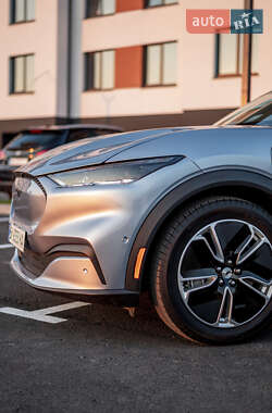 Внедорожник / Кроссовер Ford Mustang Mach-E 2022 в 