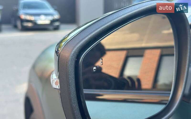 Позашляховик / Кросовер Ford Mustang Mach-E 2021 в Чернівцях