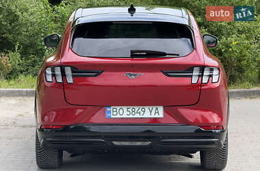 Позашляховик / Кросовер Ford Mustang Mach-E 2021 в 