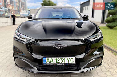 Позашляховик / Кросовер Ford Mustang Mach-E 2021 в 