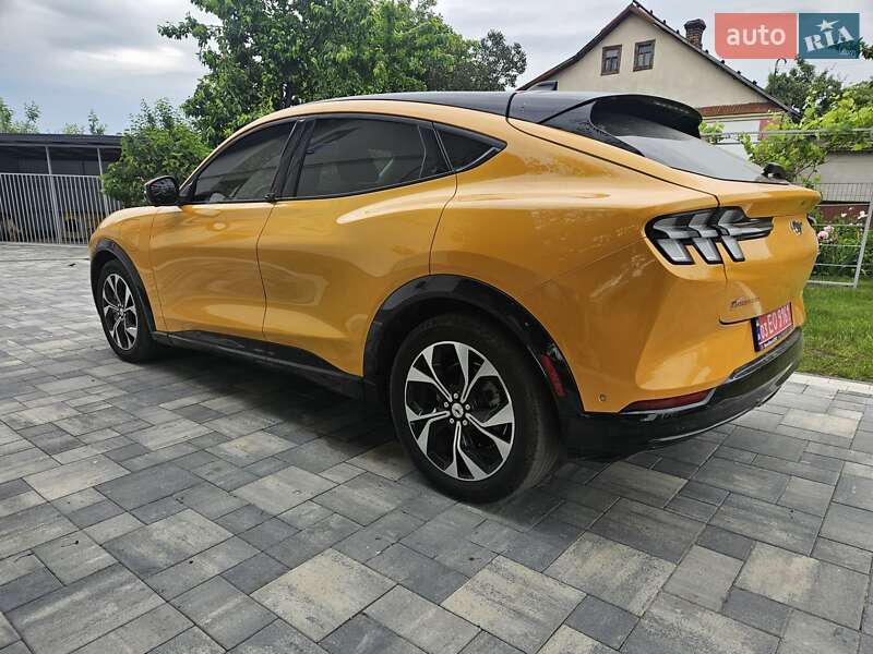Внедорожник / Кроссовер Ford Mustang Mach-E 2022 в Остроге