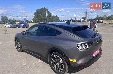 Позашляховик / Кросовер Ford Mustang Mach-E 2021 в 