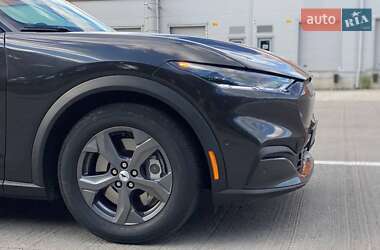Внедорожник / Кроссовер Ford Mustang Mach-E 2021 в 