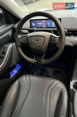 Внедорожник / Кроссовер Ford Mustang Mach-E 2021 в 