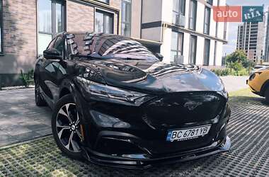 Позашляховик / Кросовер Ford Mustang Mach-E 2023 в 