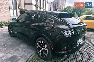 Позашляховик / Кросовер Ford Mustang Mach-E 2023 в 
