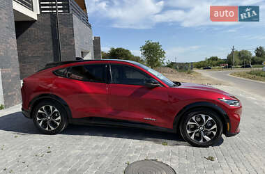 Внедорожник / Кроссовер Ford Mustang Mach-E 2021 в 