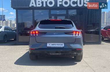 Позашляховик / Кросовер Ford Mustang Mach-E 2023 в 