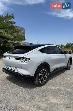 Позашляховик / Кросовер Ford Mustang Mach-E 2023 в 