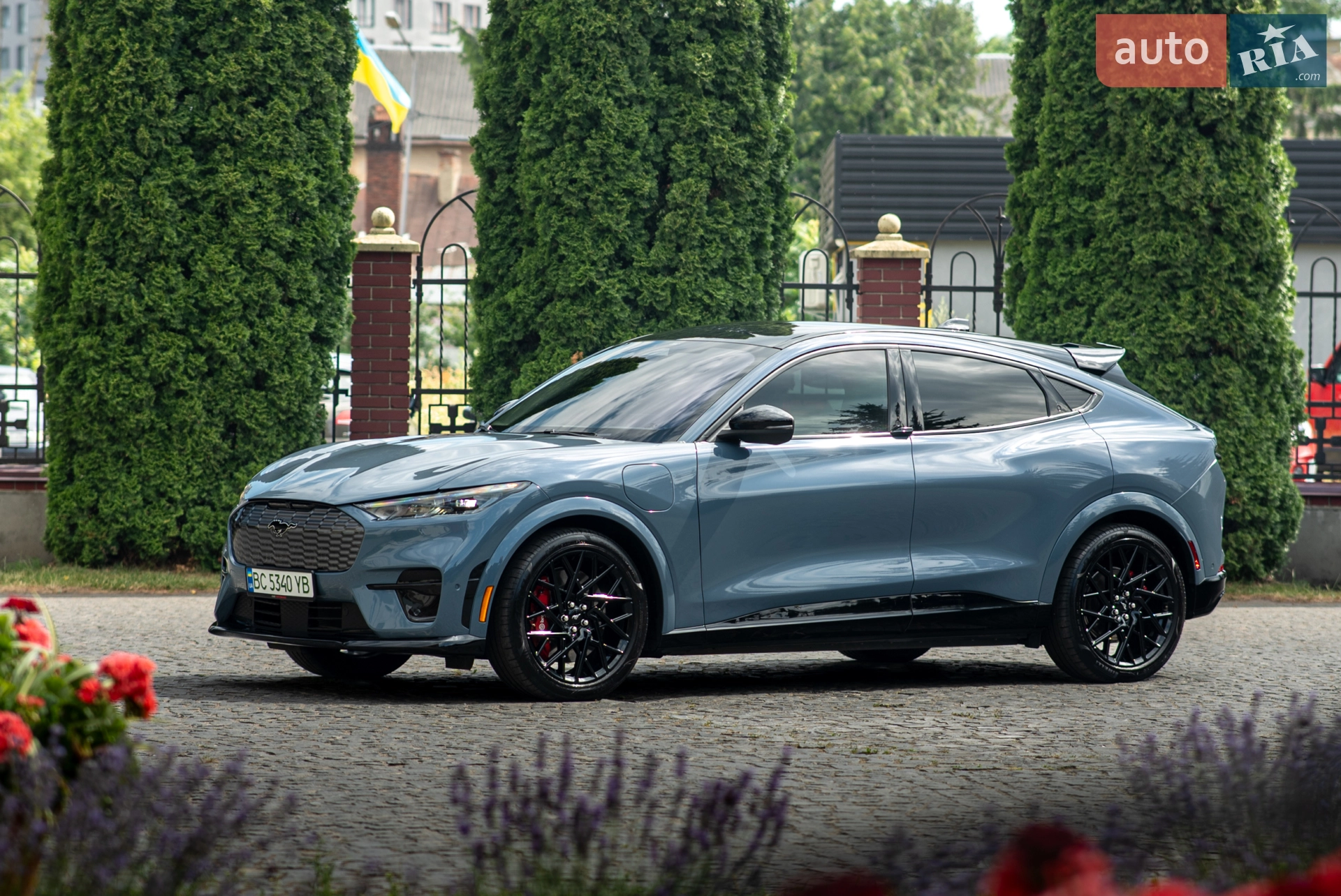 2022 Ford Mustang Mach-E - мініатюра 11