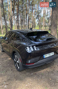 Позашляховик / Кросовер Ford Mustang Mach-E 2022 в 