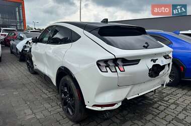 Позашляховик / Кросовер Ford Mustang Mach-E 2023 в 