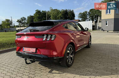 Позашляховик / Кросовер Ford Mustang Mach-E 2021 в 