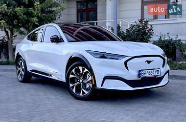 Внедорожник / Кроссовер Ford Mustang Mach-E 2021 в 