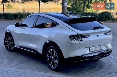 Внедорожник / Кроссовер Ford Mustang Mach-E 2021 в 