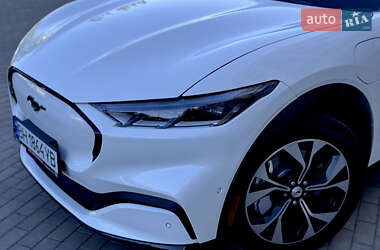Внедорожник / Кроссовер Ford Mustang Mach-E 2021 в 