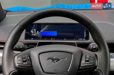 Позашляховик / Кросовер Ford Mustang Mach-E 2022 в 