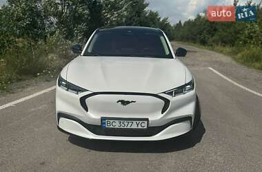 Позашляховик / Кросовер Ford Mustang Mach-E 2022 в 