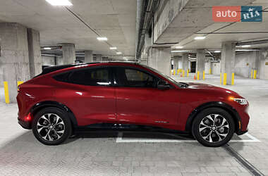 Внедорожник / Кроссовер Ford Mustang Mach-E 2021 в 