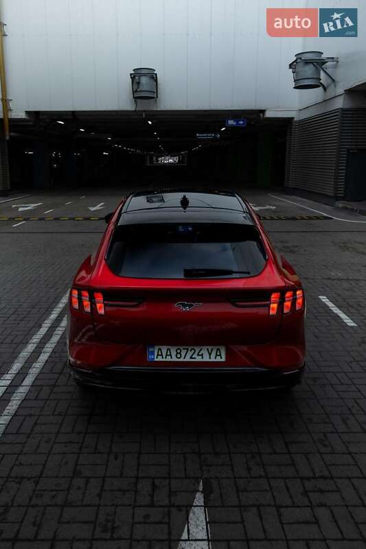 Позашляховик / Кросовер Ford Mustang Mach-E 2021 в Києві фото 8 Позашляховик / Кросовер Ford Mustang Mach-E 2021 в Києві
