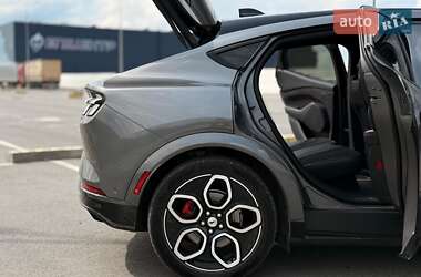 Внедорожник / Кроссовер Ford Mustang Mach-E 2023 в 